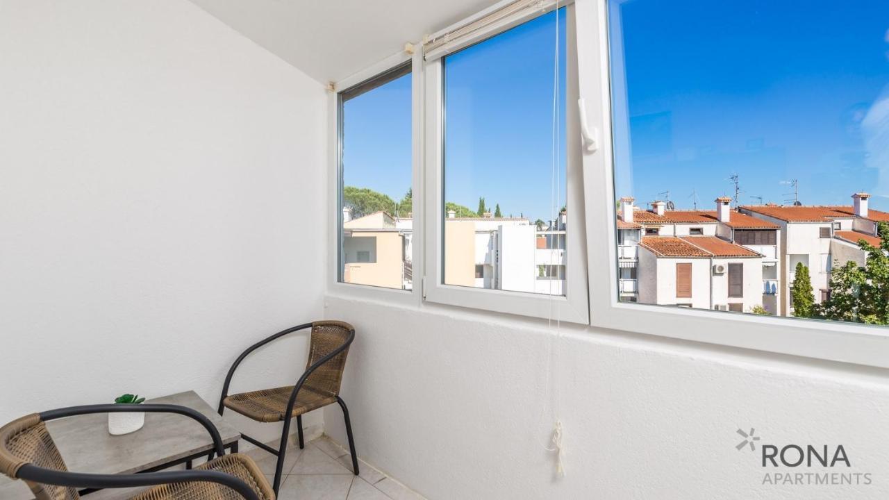 Rona Apartment Ivana Porec Bagian luar foto