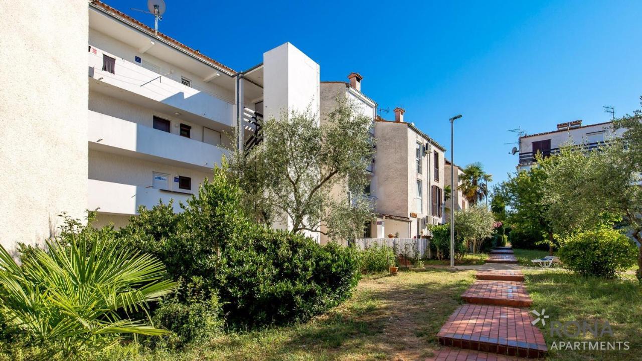 Rona Apartment Ivana Porec Bagian luar foto